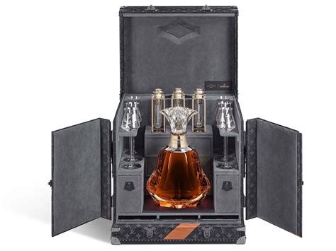 louis vuitton decanter|The Point of Elegance: Hennessy x Louis Vuitton Reveal in .